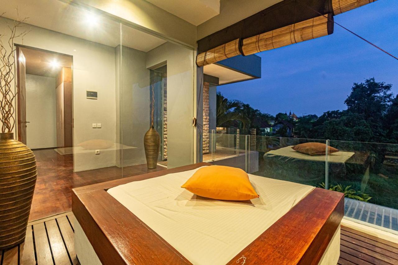 Nitya Loka Kuta (Bali)